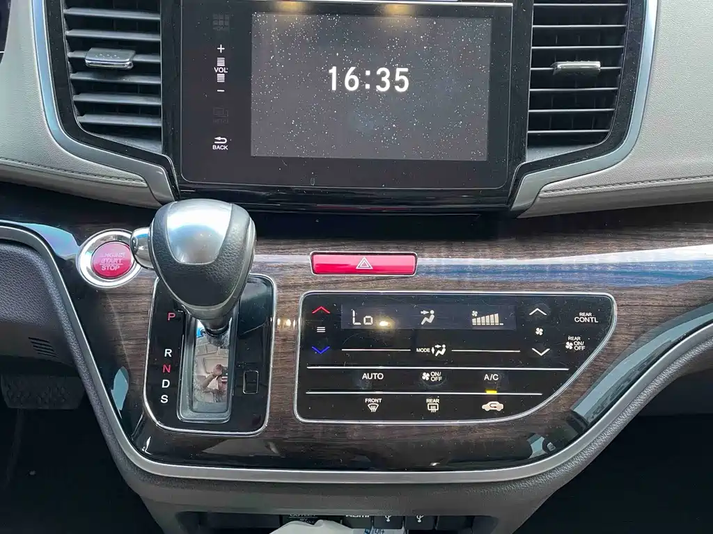 Honda Odyssey — миниатюра 8