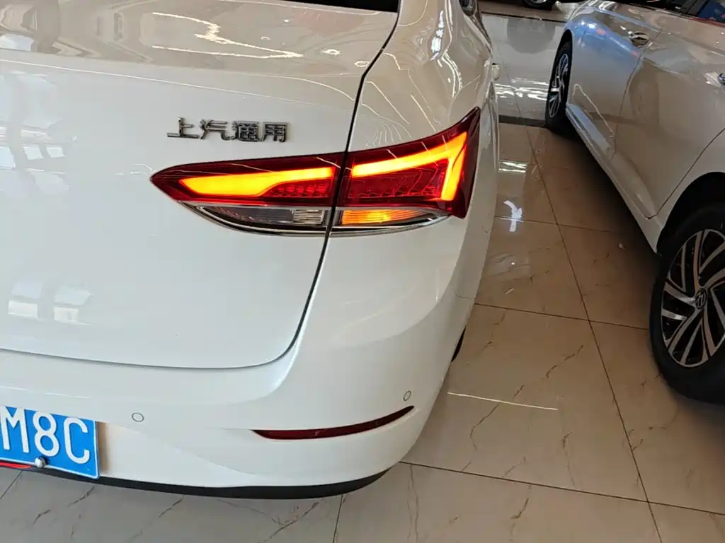 Buick Excelle — миниатюра 8