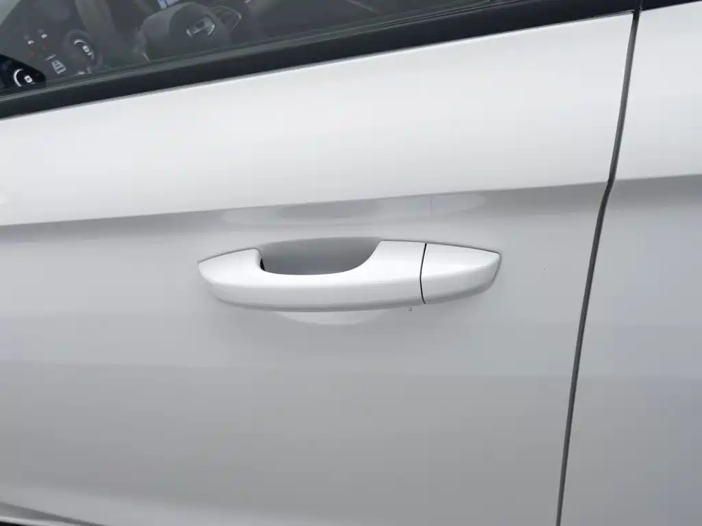 Geely Emgrand — миниатюра 18