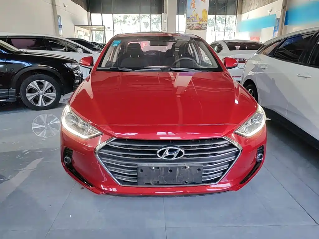 Hyundai Elantra — миниатюра 3