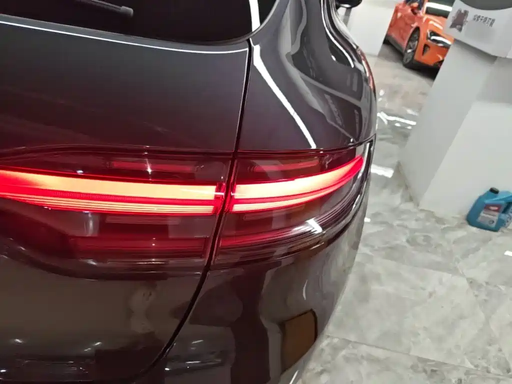Porsche Macan — миниатюра 8