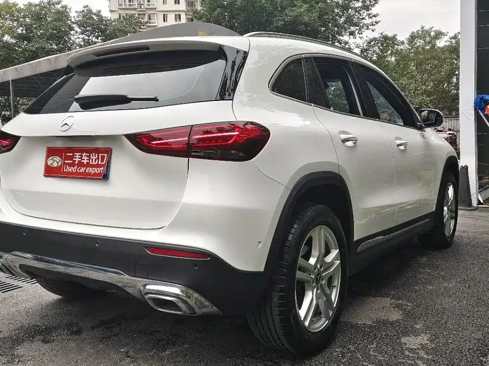 Mercedes-Benz GLA — миниатюра 8