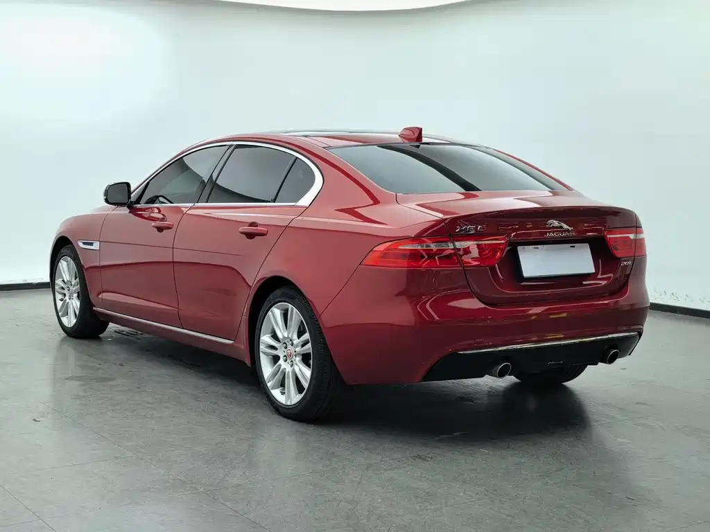 Jaguar XEL — миниатюра 6