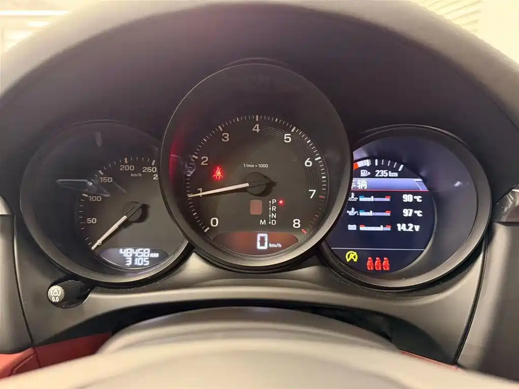 Porsche Macan — миниатюра 19