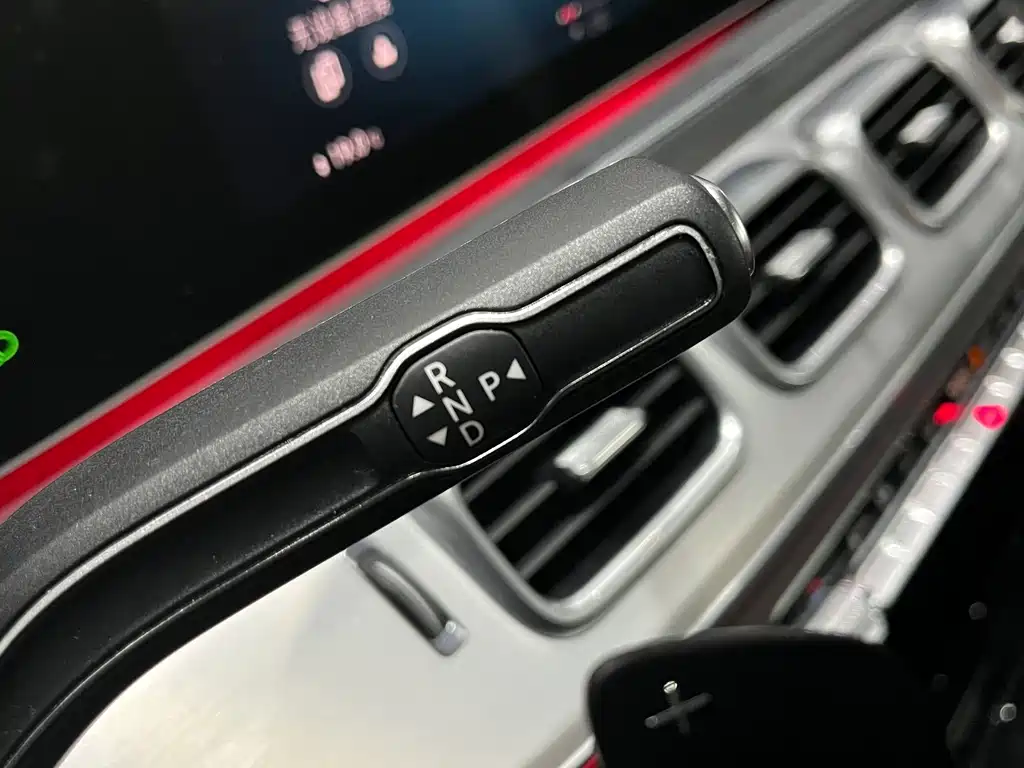Mercedes-Benz GLE (Import) — миниатюра 20