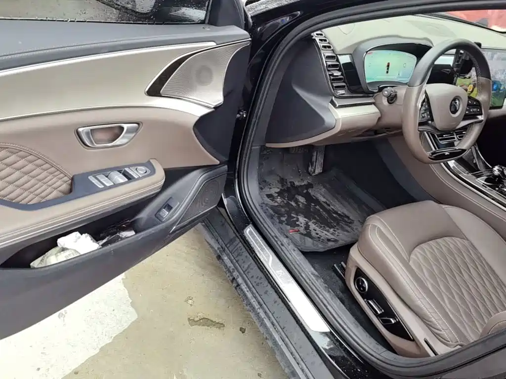 BYD Han — миниатюра 16