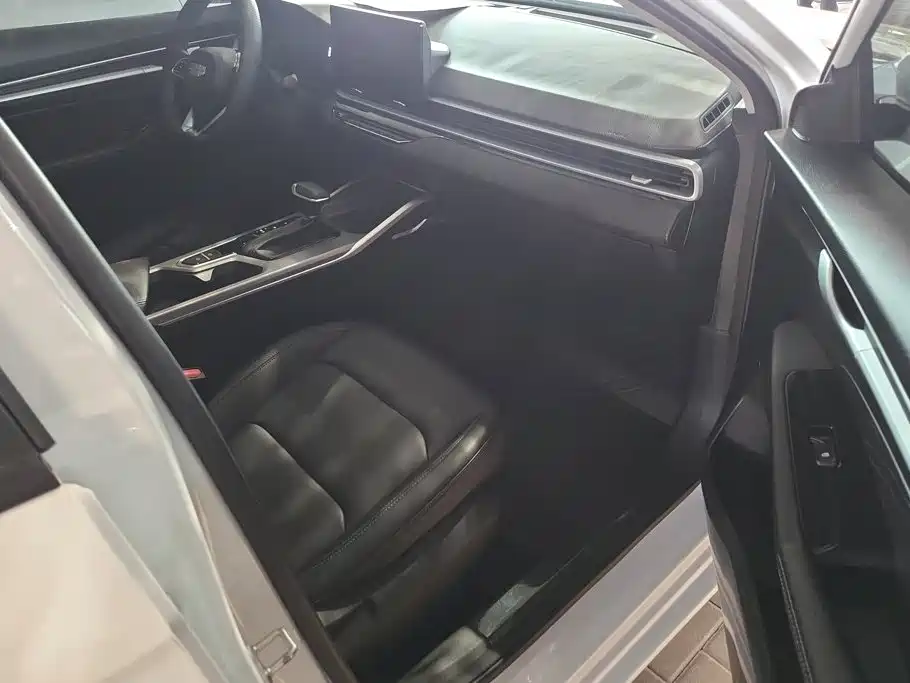 Geely Emgrand — миниатюра 8