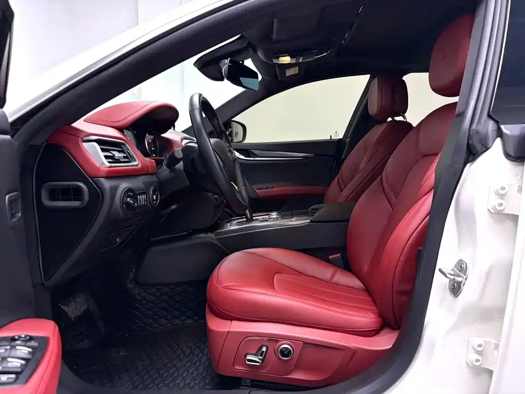 Maserati Ghibli — миниатюра 7