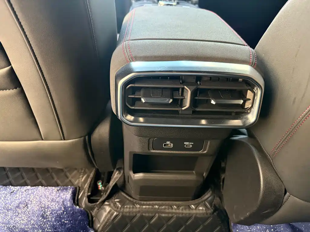 Jetour Traveller — миниатюра 10