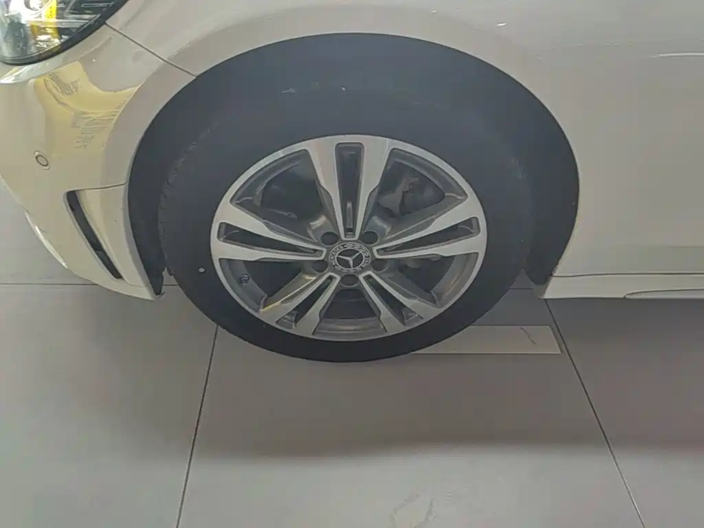 Mercedes-Benz C-Class — миниатюра 23