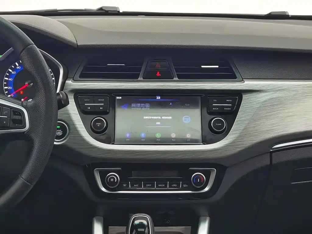 Geely Vision X3 — миниатюра 12