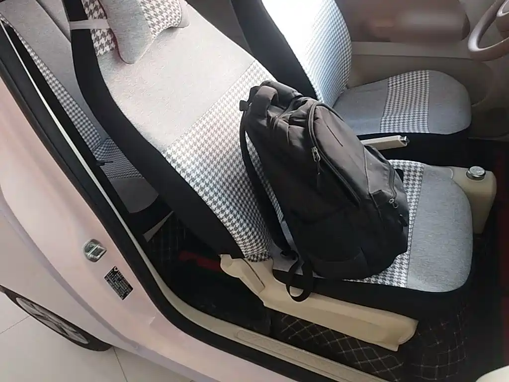 Wuling MINIEV — миниатюра 25