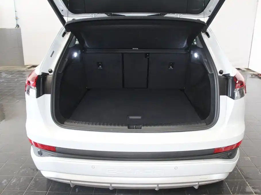 Audi Q4 e-tron — миниатюра 7
