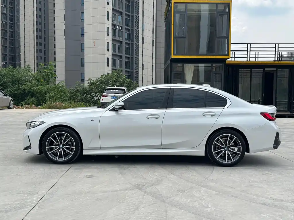 BMW 3 Series 3 2023 320i M Sport