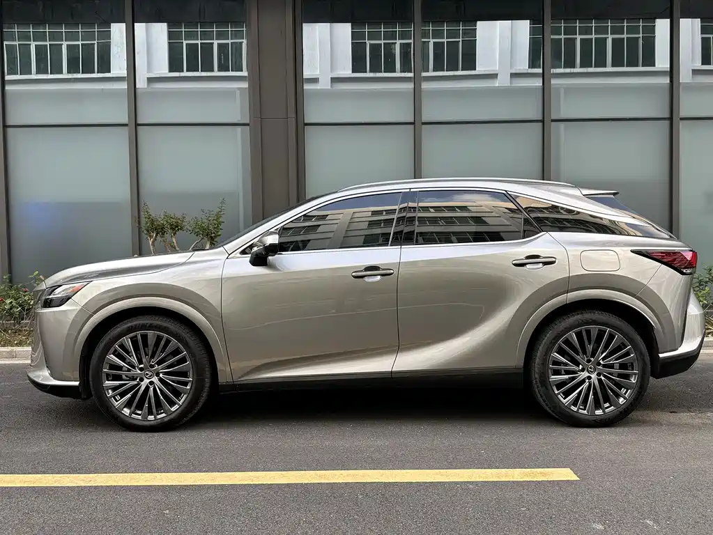 Lexus RX — миниатюра 4