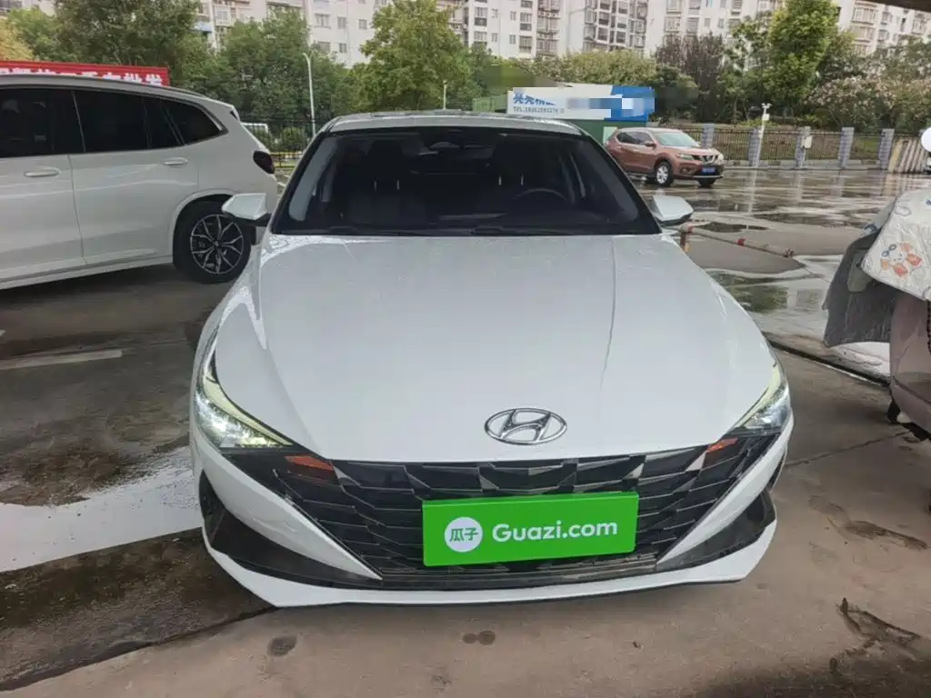 Hyundai Elantra — миниатюра 3