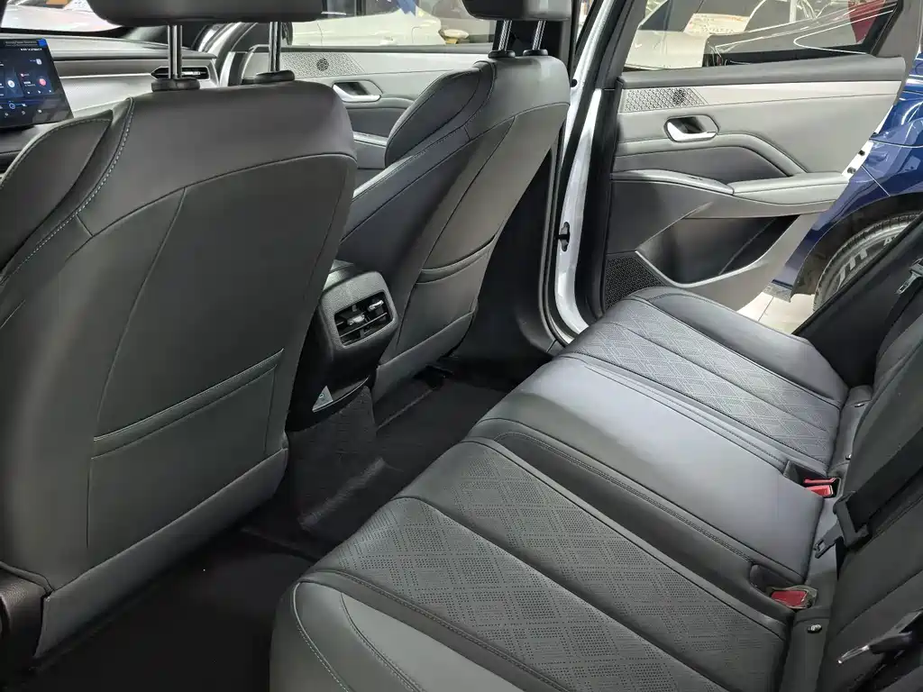 BYD Qin PLUS — миниатюра 9