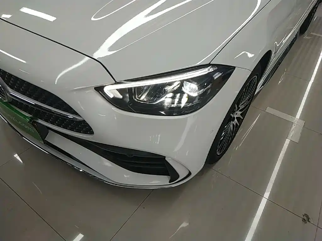 Mercedes-Benz C-Class — миниатюра 24