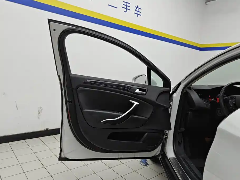 Citroen C5 — миниатюра 7