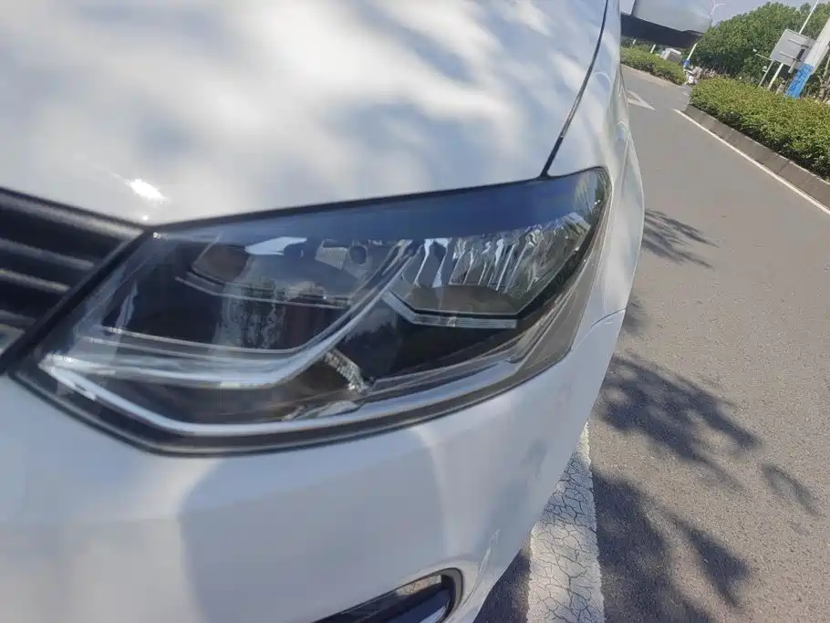 Volkswagen Polo — миниатюра 5