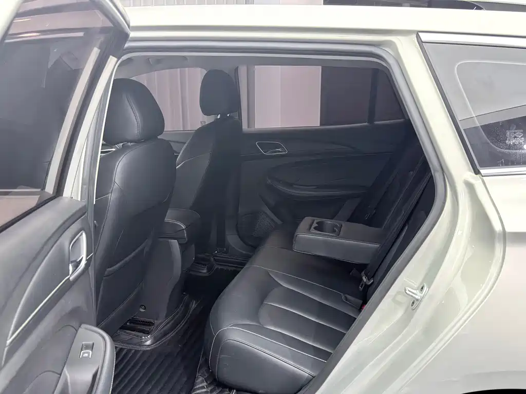 Roewe Ei5 — миниатюра 13