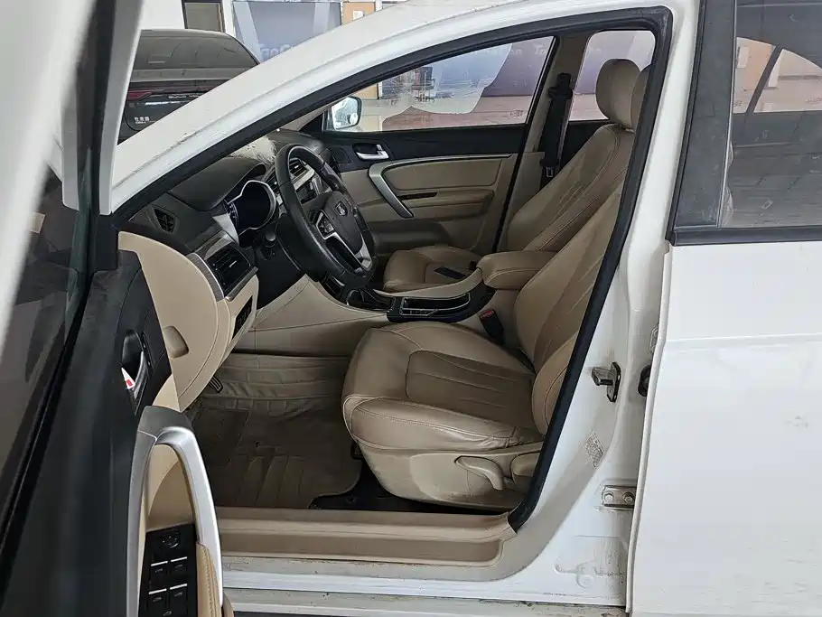 Geely Emgrand — миниатюра 9