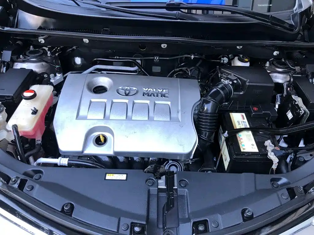 Toyota RAV4 — миниатюра 5