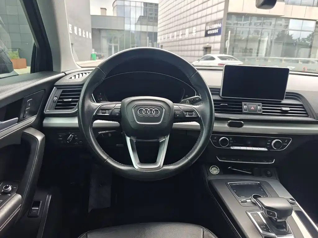 Audi Q5L — миниатюра 12