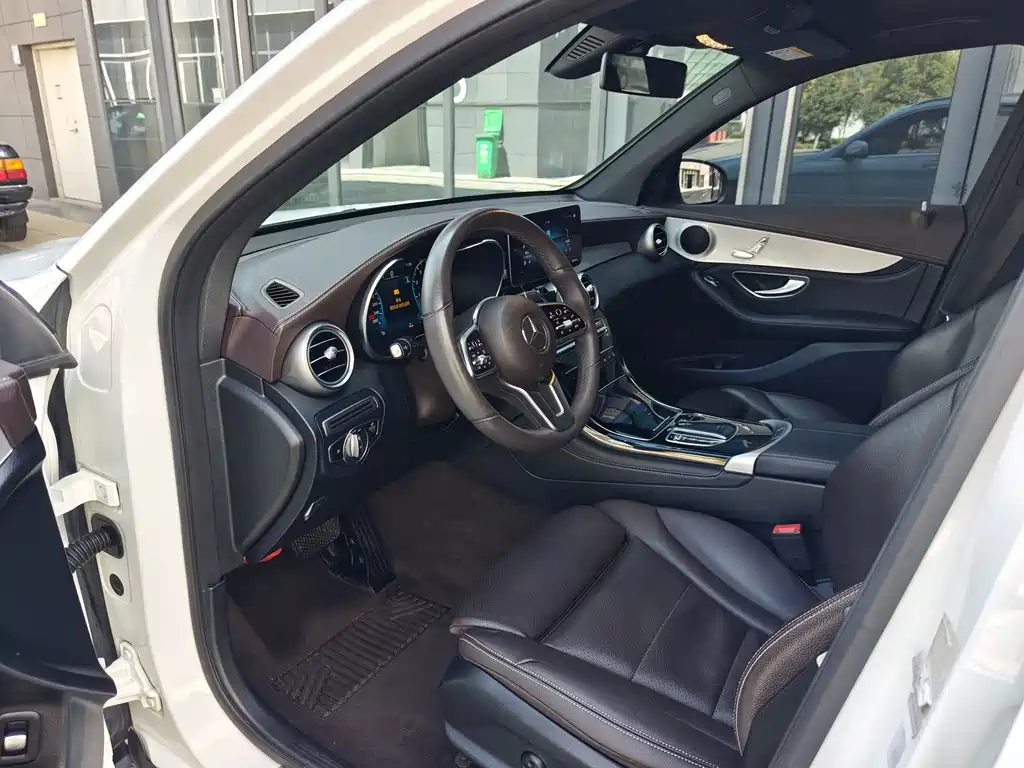 Mercedes-Benz GLC — миниатюра 15