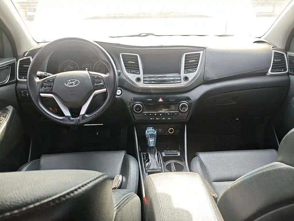 Hyundai Tucson — миниатюра 10