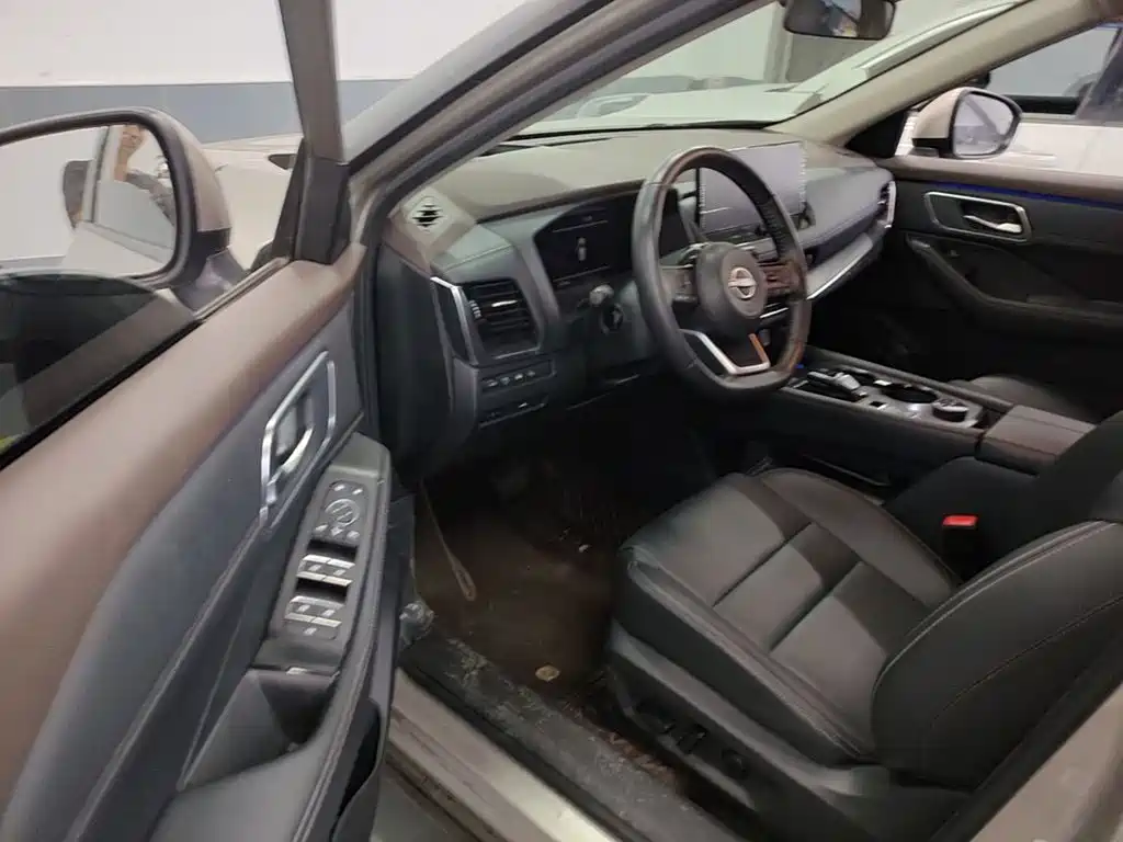 Nissan X-Trail — миниатюра 16