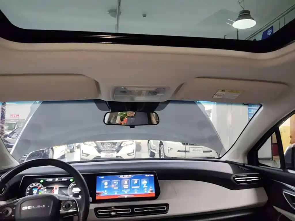 BAIC EU5 Plus — миниатюра 18