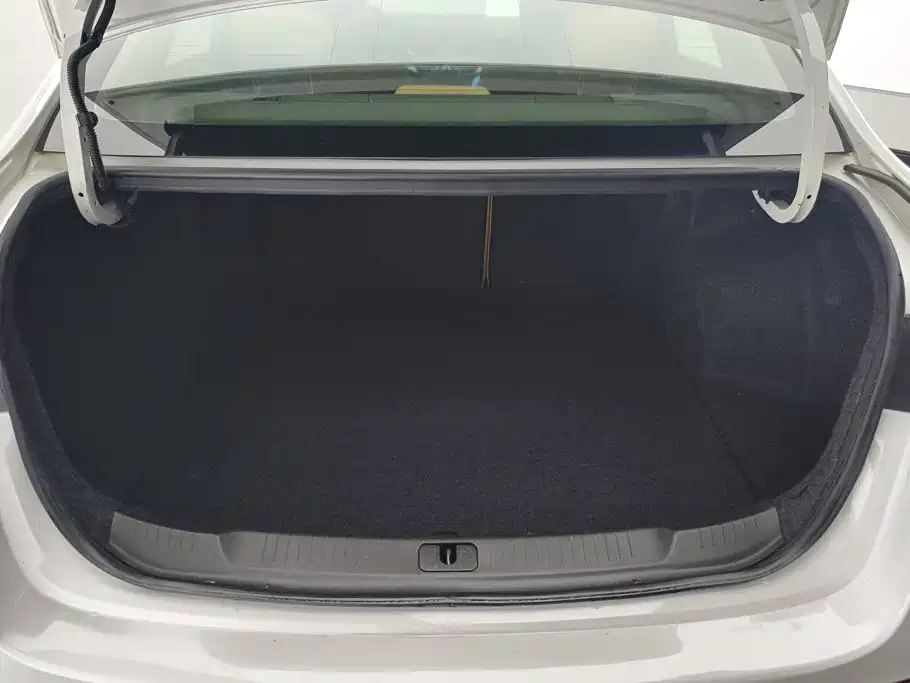 Buick Excelle — миниатюра 4
