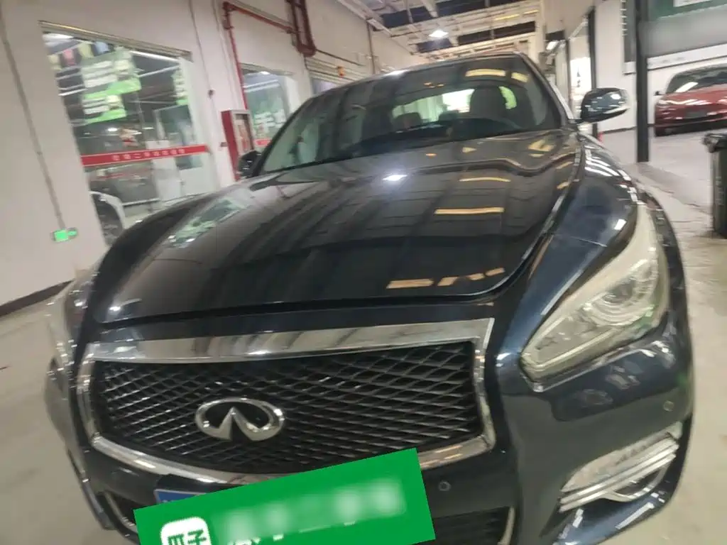 Infiniti Q70 — миниатюра 3