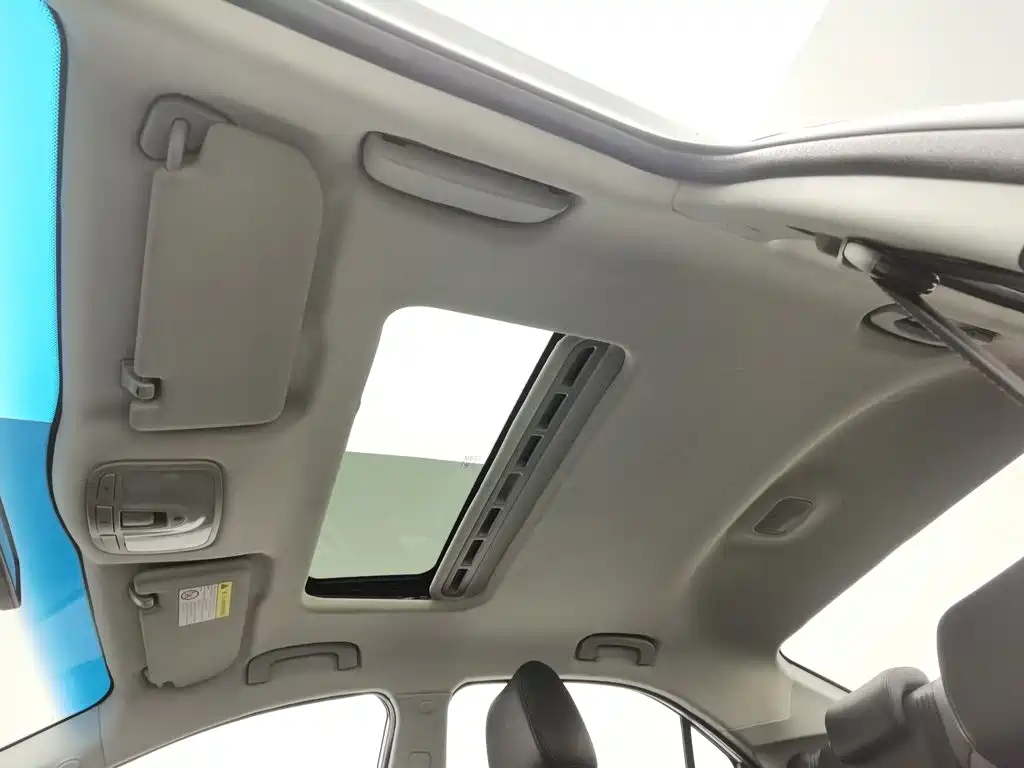 Roewe 360 — миниатюра 14