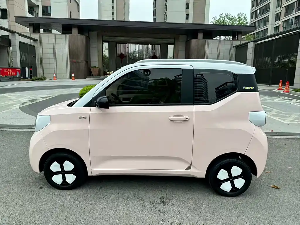 Wuling MINIEV — миниатюра 3