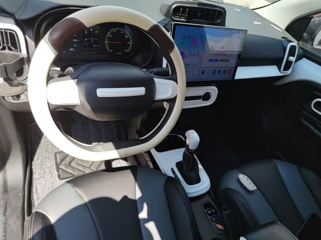 Roewe Clever — миниатюра 13