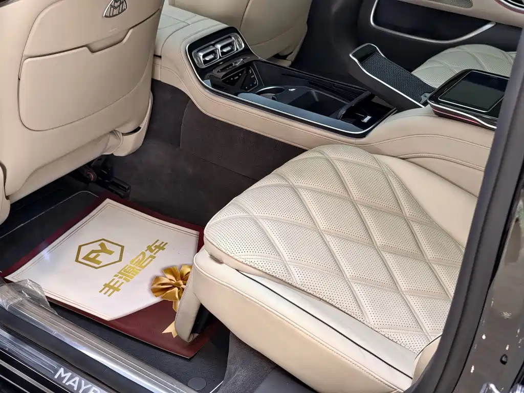 Mercedes-Benz S-Class — миниатюра 11