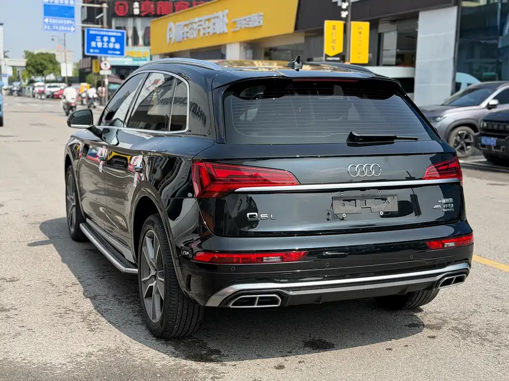 Audi Q5L — миниатюра 5