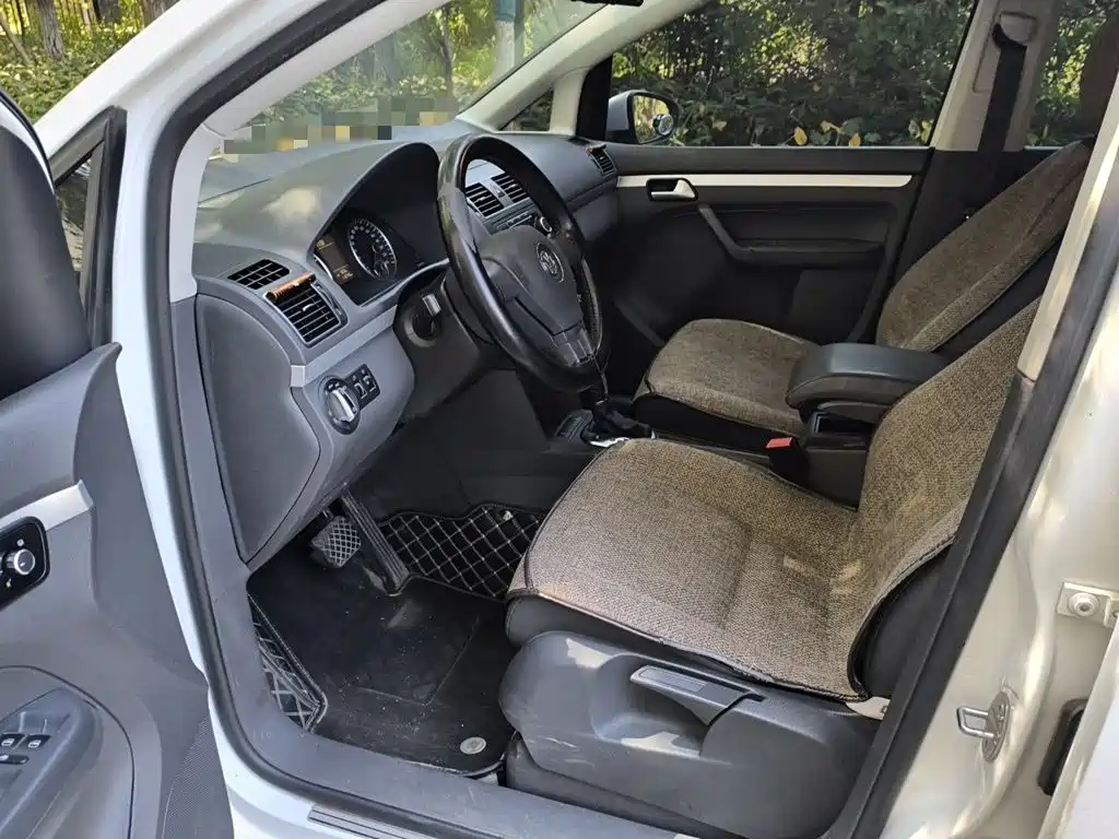 Volkswagen Touran — миниатюра 12