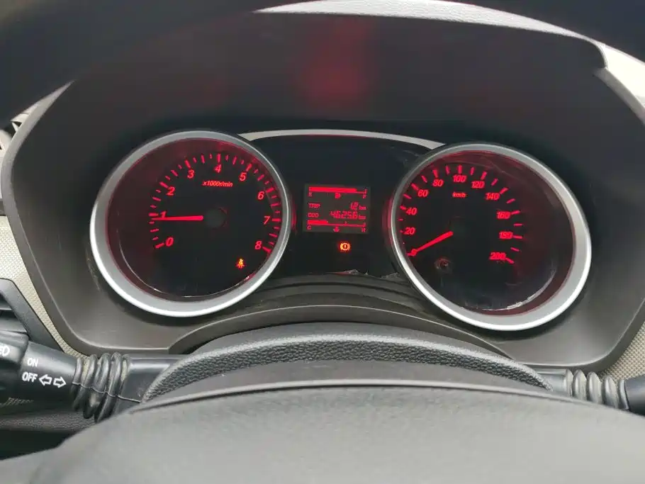 Wuling Hongguang — миниатюра 14