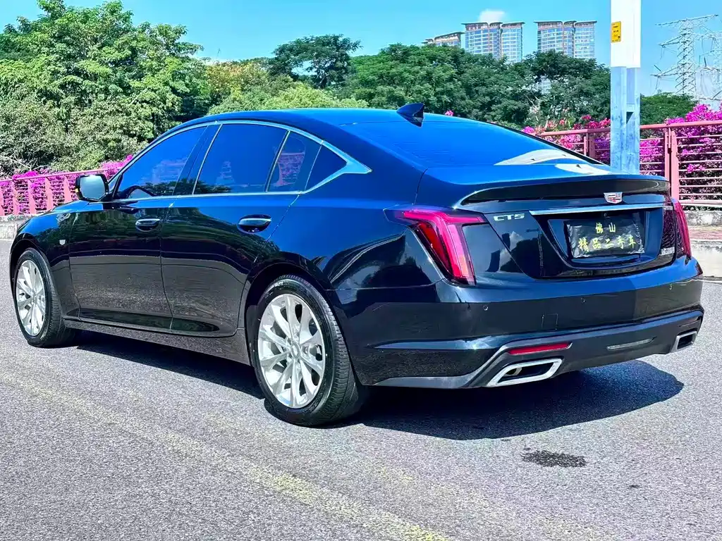 Cadillac CT5 — миниатюра 5