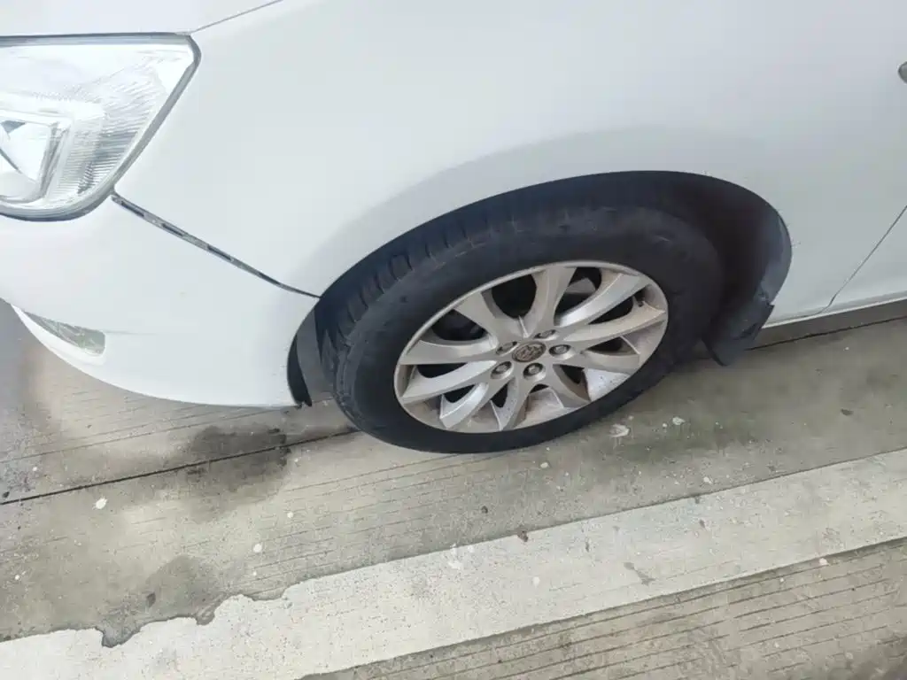 Buick Excelle — миниатюра 23