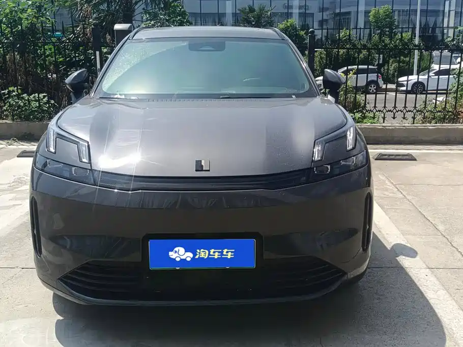 Lynk & Co 08 EM-P — миниатюра 2