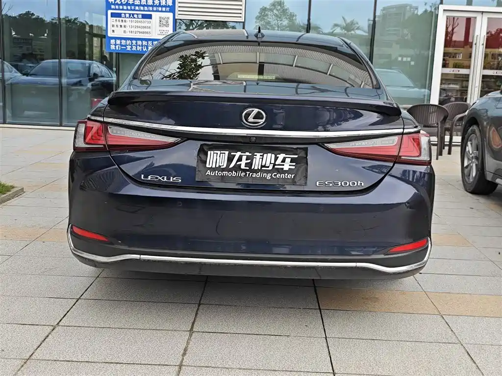 Lexus ES — миниатюра 8