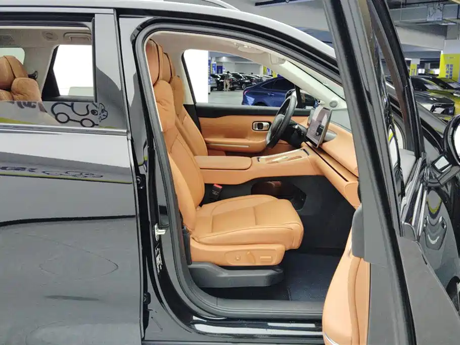 Leapmotor C16 2026 280 6 мест