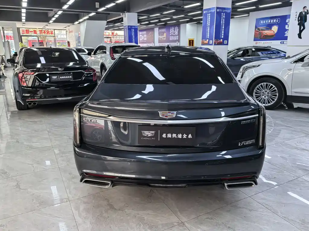 CADILLAC CT6