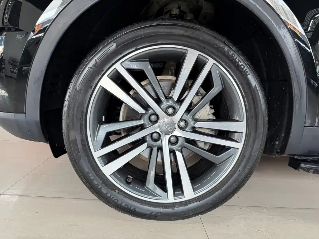 Audi Q5L — миниатюра 26