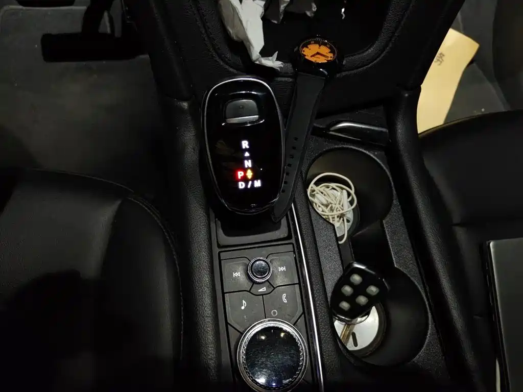 Cadillac XT6 — миниатюра 10