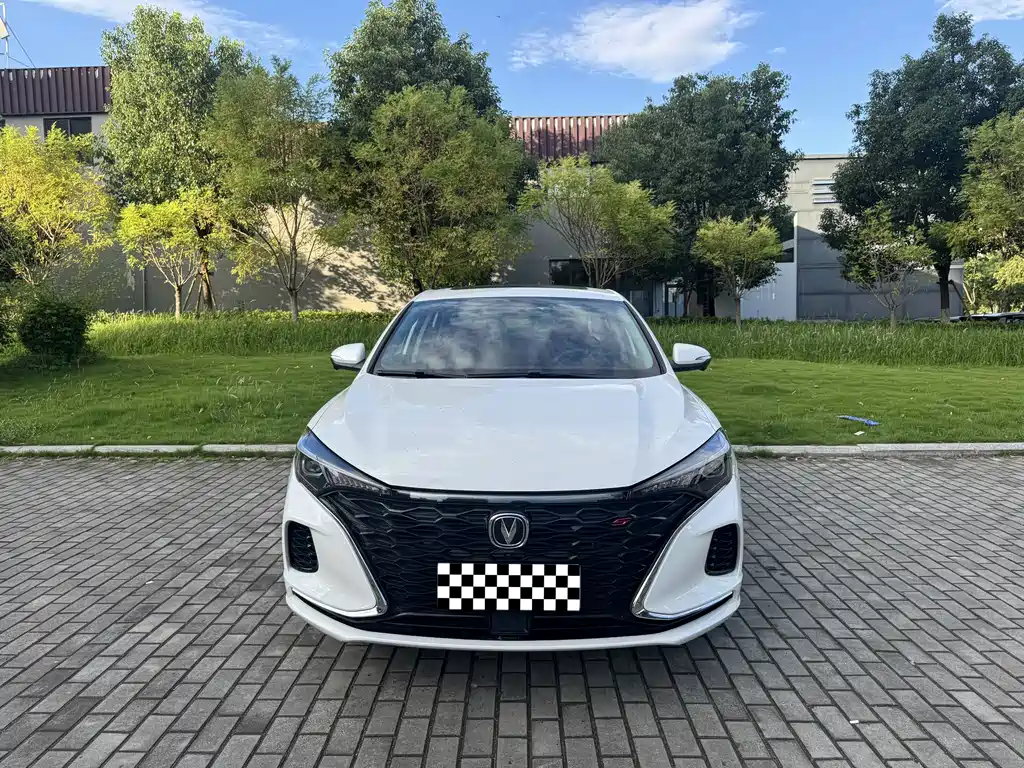 Changan Eado — миниатюра 2